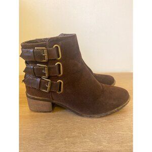 XOXO Levina Brown Suede Ankle Boots With Triple Buckle Detail Size 7M